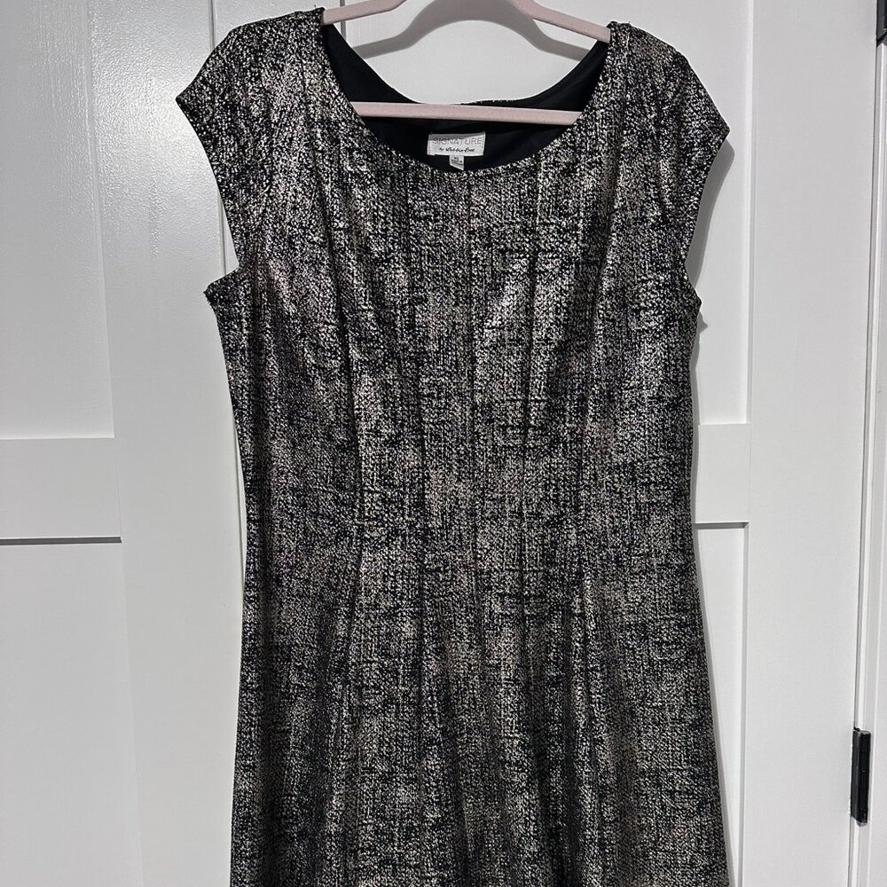 Signature by Robbie Bee Gold & Black Dress Midi Length Size XL
